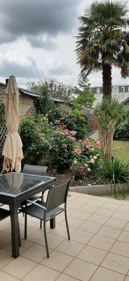 Chez Jeanne Hotel Carentan Bagian luar foto